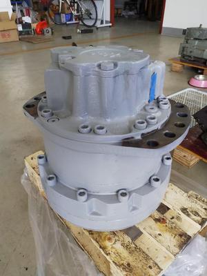 MSK35-9-121-A18-1140-7000-9ER钢轮行走驱动液压马达