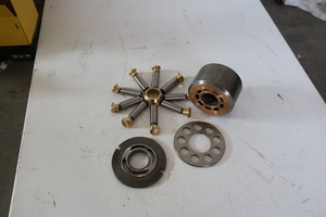 UCHIDA A10F16/43/45/71系列的斜盘结构高转速液压马达