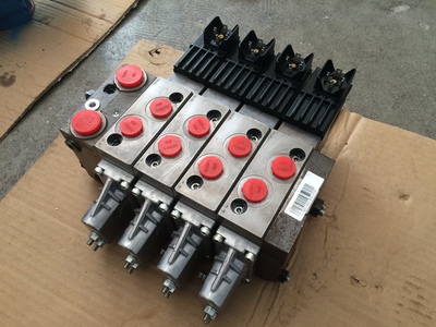 工程机械多个动作同步操作专用的多路阀-负载敏感控制换向的操作阀