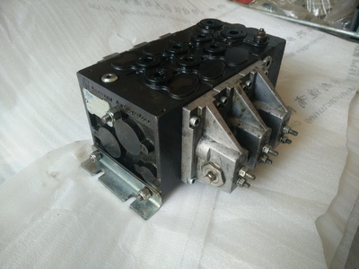 BREVINI 7电控阀块.365.999/MHPOD04108075系列放大器